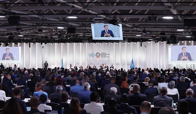 Le président français Emmanuel Macron prend la parole. Photo: VNA Le président français Emmanuel Macron prend la parole. Photo: VNA