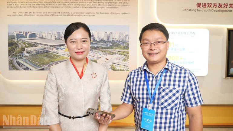 Selon Wei Zhaohui, secrétaire générale de la Foire Chine – ASEAN (CAEXPO), cette année, la CAEXPO privilégiera la promotion des opportunités commerciales offertes par la ZLECA 3.0, en publiant un Livre vert analysant ces opportunités sous l’angle d’experts et conseils en commerce. Photo : NDEL Selon Wei Zhaohui, secrétaire générale de la Foire Chine – ASEAN (CAEXPO), cette année, la CAEXPO privilégiera la promotion des opportunités commerciales offertes par la ZLECA 3.0, en publiant un Livre vert analysant ces opportunités sous l’angle d’experts et conseils en commerce. Photo : NDEL