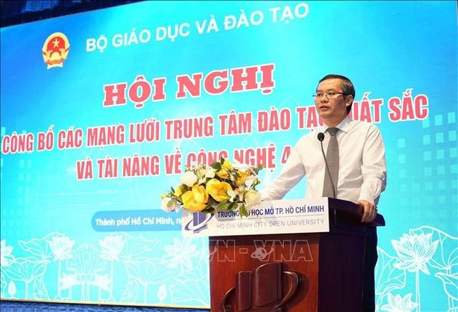 Le vice-ministre de l’Éducation et de la Formation, Nguyen Van Phuc, s'exprime à l'événement. Photo : VNA. Le vice-ministre de l’Éducation et de la Formation, Nguyen Van Phuc, s'exprime à l'événement. Photo : VNA.