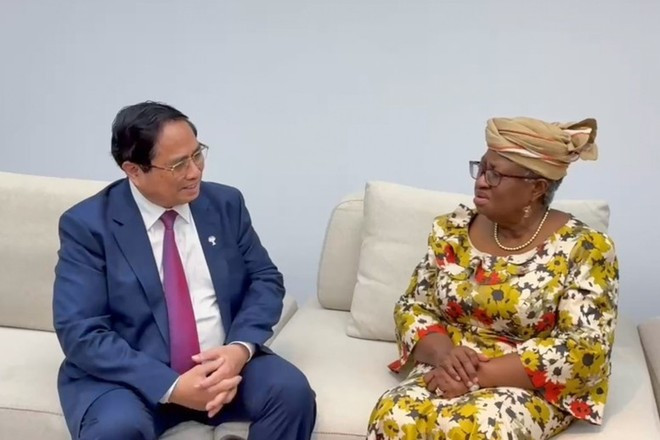 Le Premier ministre Pham Minh Chinh rencontreNgozi Okonjo-Iweala, directrice générale de l'Organisation mondiale du commerce (OMC). Photo : VGP. Le Premier ministre Pham Minh Chinh rencontreNgozi Okonjo-Iweala, directrice générale de l'Organisation mondiale du commerce (OMC). Photo : VGP.