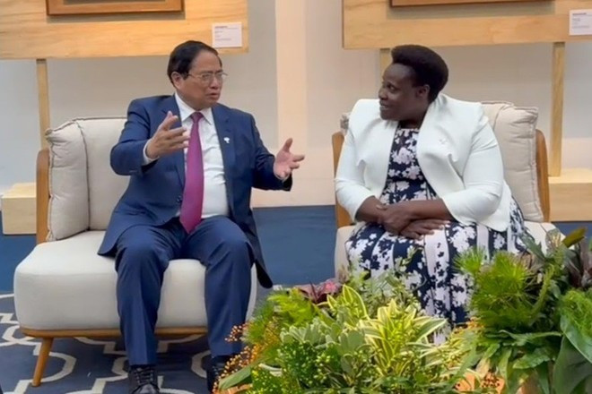 Le Premier ministre Pham Minh Chinh et la vice-présidente ougandaise Jessica Rose Epel Alupo. Photo : VGP. Le Premier ministre Pham Minh Chinh et la vice-présidente ougandaise Jessica Rose Epel Alupo. Photo : VGP.