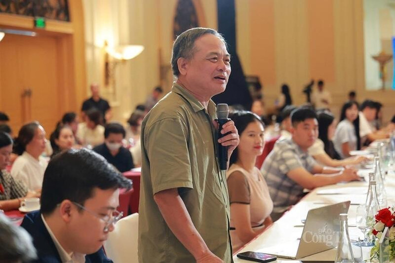 Selon le professeur associé Nguyen Quoc Thinh, spécialiste en stratégie de marque, la consommation durable doit être appréhendée de manière multidimensionnelle. Photo : congthuong.vn Selon le professeur associé Nguyen Quoc Thinh, spécialiste en stratégie de marque, la consommation durable doit être appréhendée de manière multidimensionnelle. Photo : congthuong.vn