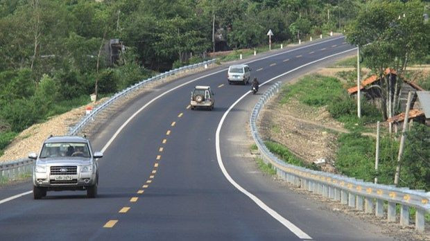 Le Premier ministre demande d’accélérer la mise en œuvre des projets routiers clés. Photo : VNA.