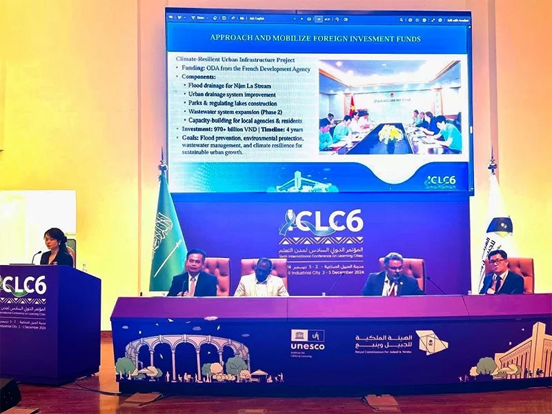 Les représentants de la ville de Son La s'exprime à la 6e Conférence internationale sur les villes apprenantes de l’UNESCO. Photo : baoquocte.vn