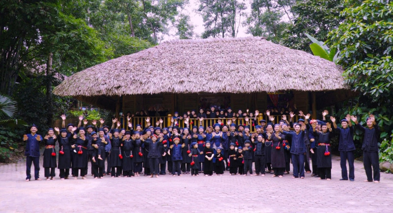 Le village de Thai Hai abrite une communauté de quatre générations de Tày. Photo : village de Thai Hai.