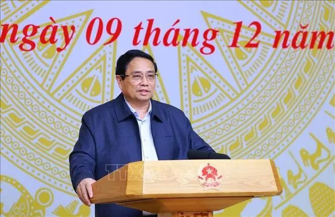Le Premier ministre Pham Minh Chinh s’exprime lors de la 10e réunion du du Conseil central d’émulation et de récompense, à Hanoi, le 9 décembre. Photo : VNA.