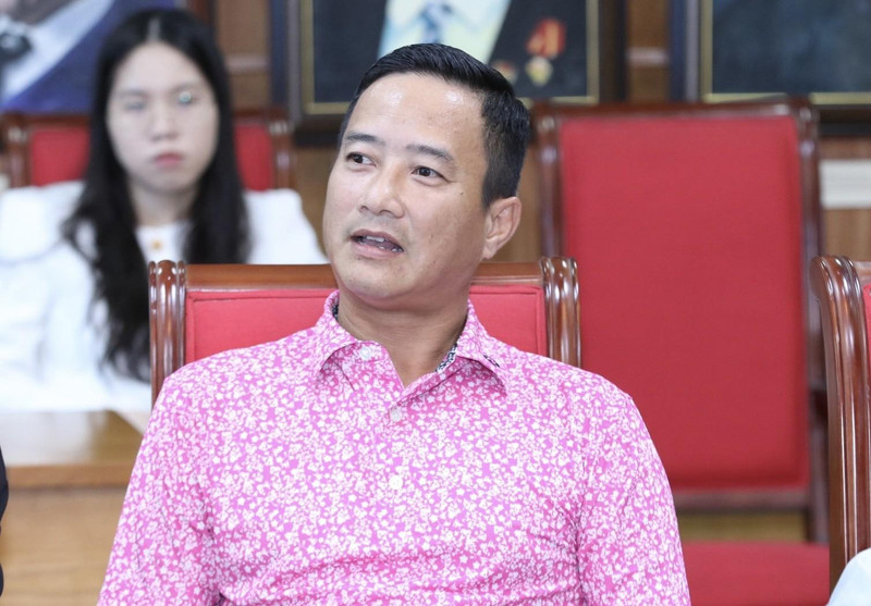 Le directeur général de la compagnie par action Ngan Ha Joint Stock s'exprime lors du séminaire. Photo : thoidai.com.vn
