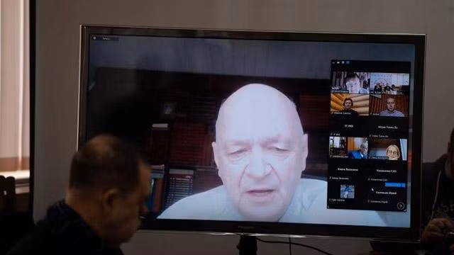 Tenu à la fois en présentiel et en ligne, le colloque est divisé en trois sessions pour discuter de la langue vietnamienne, de la littérature, de l'archéologie, de l'ethnologie et de l'histoire. Photo : NDEL.