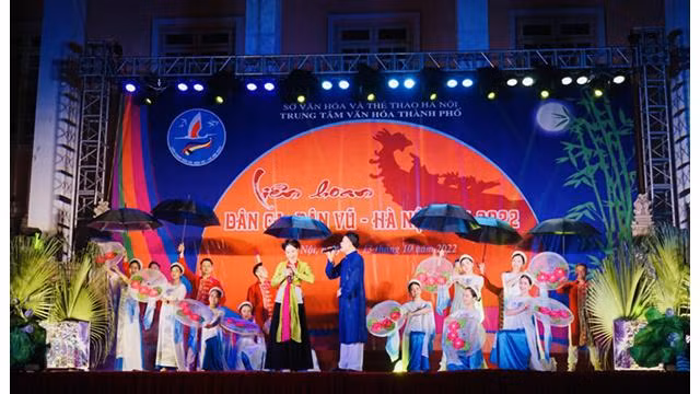 Festival de chansons et de danses folkloriques de Hanoï de 2022. Photo: Journal laodong