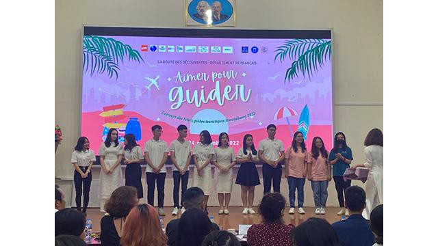 La finale du concours "Aimer pour guider" s'est tenue le 24 septembre à Hanoï. Photo : Mai Quynh/CVN 