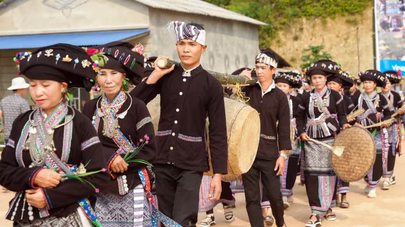 Le festival a généralement lieu à la fin du printemps, lorsque les gens se préparent à une nouvelle récolte. Photo : nhandan.vn