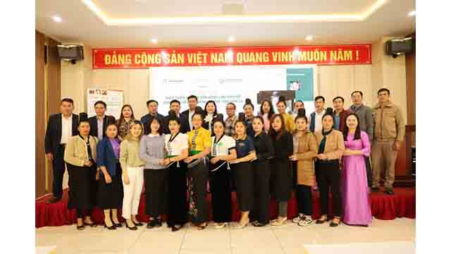 Les femmes bénéficiaires du projet SURE. Photo : thoidai.com.vn