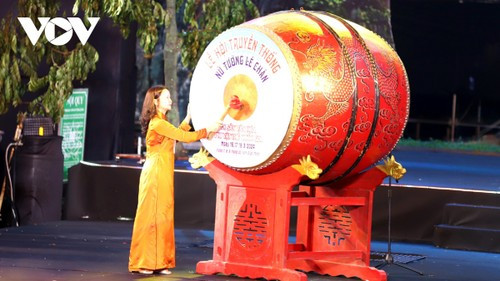 Fête dédiée à Lê Chân à Haiphong