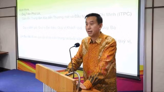 Agustaviano Sofjan, Consul général d'Indonésie à Hô Chi Minh-Ville, partage le potentiel du marché indonésien. Photo: sggp.org.vn