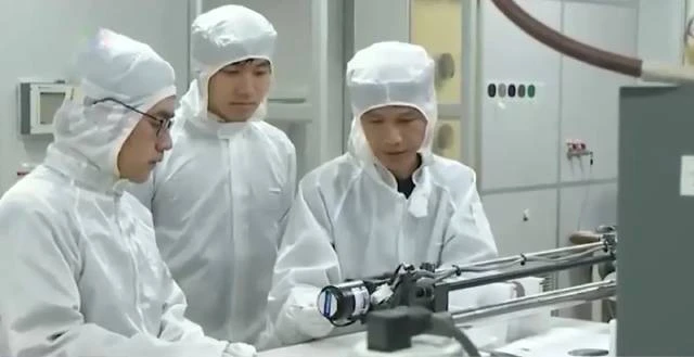 Au cours des trois dernières années, l’Institut des sciences des matériaux a coopéré avec l’Académie des sciences de Chine pour développer deux technologies clés : les batteries au lithium et les piles à hydrogène. Photo: VTV.