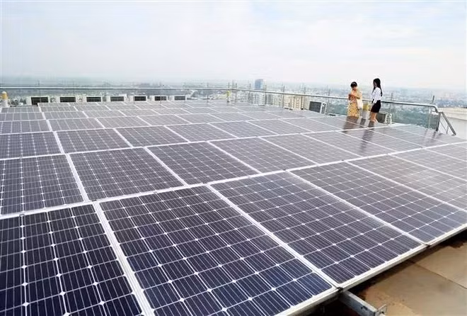 L'utilisation des énergies renouvelables permet aux entreprises de démontrer leur responsabilité sociale, d'améliorer leur image et leur réputation aux yeux des clients et des partenaires. Photo: baoquocte.vn