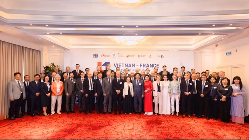 50 entreprises de premier plan participent au Forum des leaders Vietnam-France. Photo: NDEL