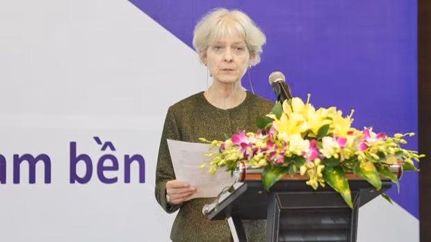 La directrice du Bureau de l’Organisation internationale du Travail (OIT) au Vietnam, Ingrid Christensen. Photo: OIT
