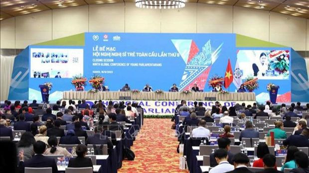 Panorama de la séance de clôture de la 9e Conférence mondiale des jeunes parlementaires. Photo: VNA