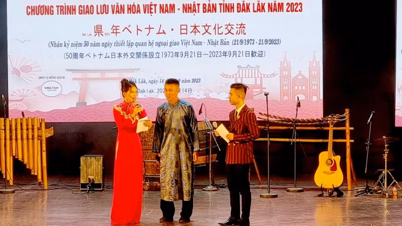 Échanges culturels entre le Vietnam et le Japon à Dak Lak. Photo: VOV