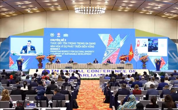 Panorama du débat. Photo: VNA
