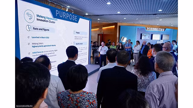 Les délégués présentent des produits lors de la "Journée sur le partenariat d'innovation Australie - Vietnam" 2023. Photo : baoquocte.vn