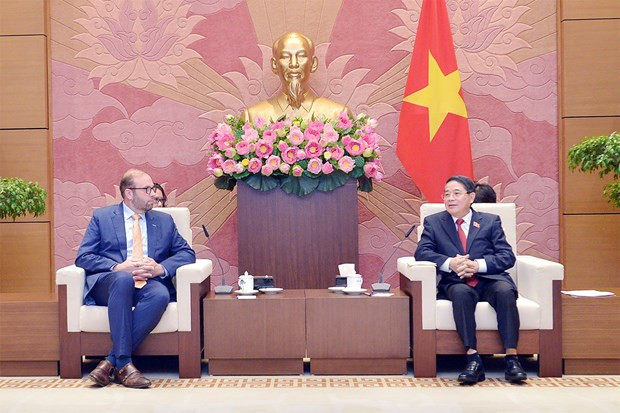 Le vice-président de l'Assemblée nationale (AN), Nguyên Duc Hai, reçoit le président du Comité du Règlement de la Chambre des représentants des Etats-Unis sur la Loi sur la responsabilité fiscale, Jason Smith. Photo: VNA