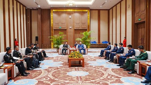 Rencontre avec la délégation de l’Agence de la sécurité maritime de la République d'Indonésie (BAKAMLA). Photo: baotintuc.vn