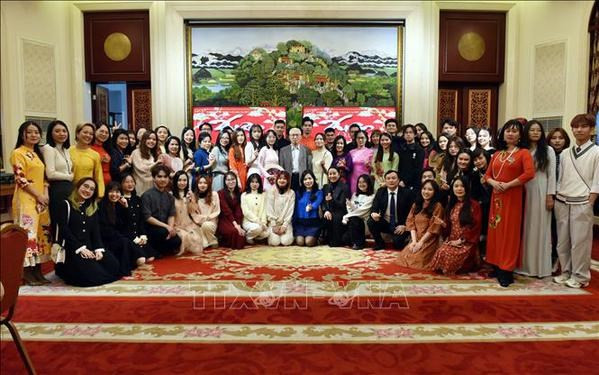 La communauté vietnamienne en Chine se réunissent pour célébrer le Nouvel An lunaire