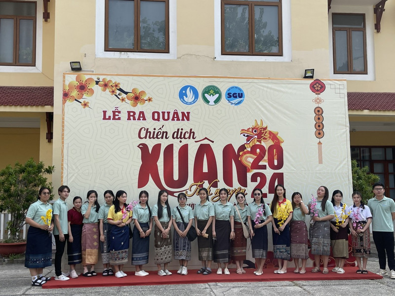 Lors du programme printanier. Photo: thoidai.com.vn