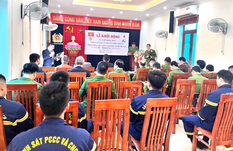 Le projet devrait être mis en œuvre sur 5 ans par la JICA et le Département de la police de prévention des incendies et de sauvetage du ministère de la Sécurité publique. Photo: baotintuc.vn