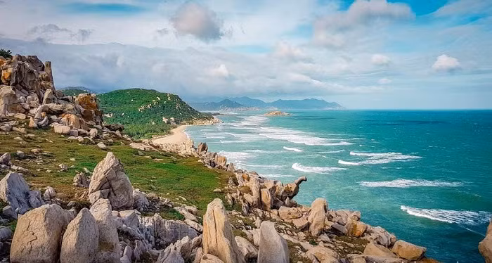 Le paysage magnifique du le parc de pierres de Ninh Thuan. Photo: dulich.petrotimes.vn