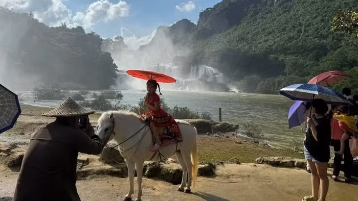 Les chutes de Ban Giôc accueillent à nouveau les visiteurs ảnh 5