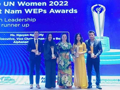 Lors de la cérémonie de remise des prix. Photo : thoidai.com.vn