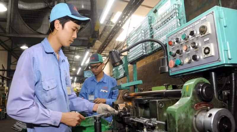 Fabrication de composants de moto chez Cosmos Technology Co., Ltd. (Khai Quang Industrial Park, Vinh Phuc). Photo: KHANH AN/NDEL