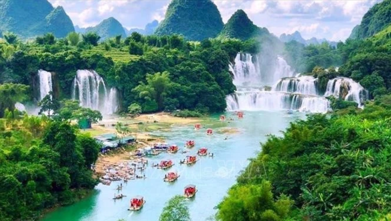 La cascade de Ban Gioc est un site patrimonial situé dans le géoparc mondial UNESCO Non Nuoc Cao Bang. Photo : VNA.