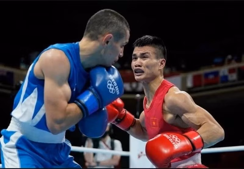 Le boxeur vietnamien Nguyên Van Duong (maillot rouge). Photo : Báo Thể thao & Văn hóa.