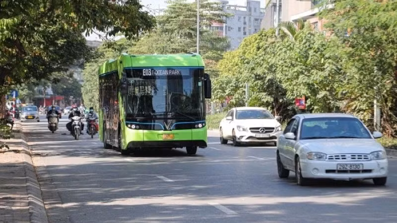 Hanoï développe progressivement son réseau de bus électriques. Photo : nhandan.vn