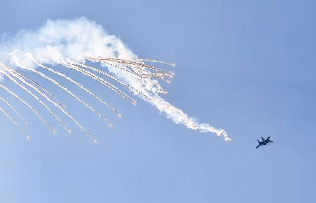 La population, enthousiaste, immortalise ces instants impressionnants en cette journée de fête nationale à Hô Chi Minh-Ville. Photo : nhandan.vn