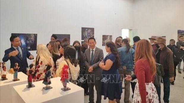 Lors de la cérémonie de célébration du 33e anniversaire de l’établissement des relations diplomatiques Vietnam - Venezuela. Photo : VNA.