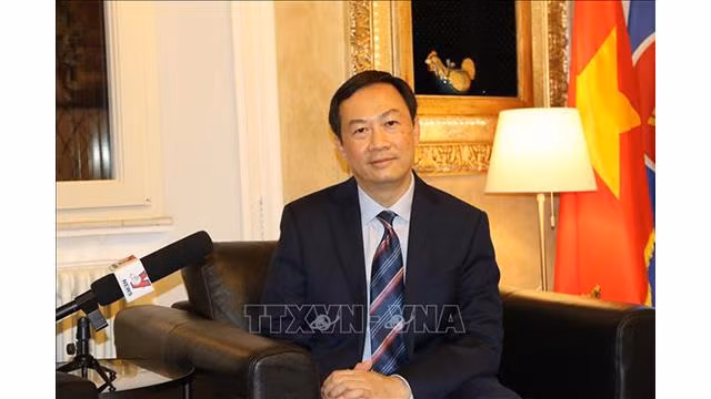L'ambassadeur du Vietnam en Italie, Duong Hai Hung. Photo : VNA.