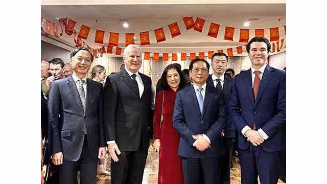 Les délégués lors de la cérémonie marquant le 77e anniversaire de la Fête nationale du Vietnam en Australie. Photo : VNA.