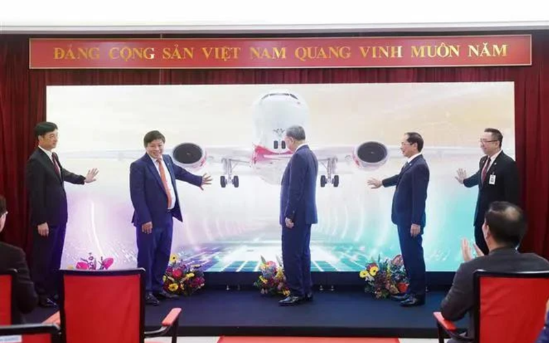 Le secrétaire général du Comité central du Parti communiste du Vietnam To Lam à la cérémonie inaugurale de la ligne aérienne directe Hanoï - Kuala Lumpur. Photo : VNA.