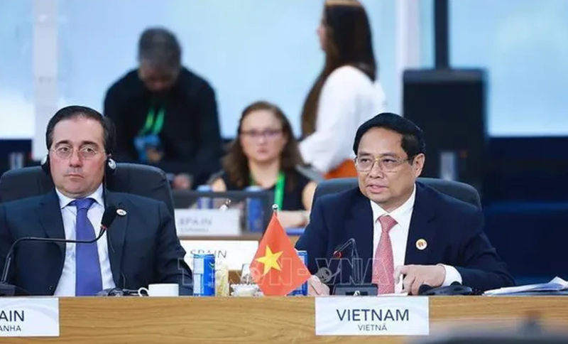 Le Premier ministre Pham Minh Chinh lors de la séance de discussion sur « le développement durable et la transition énergétique ». Photo : VNA.