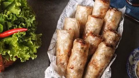 Le nem, la petite douceur de la cuisine vietnamienne. Photo: CTV 