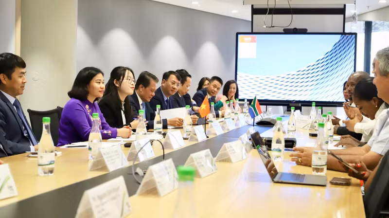 La vue générale du séance de travail. Photo : kinhtedothi.vn