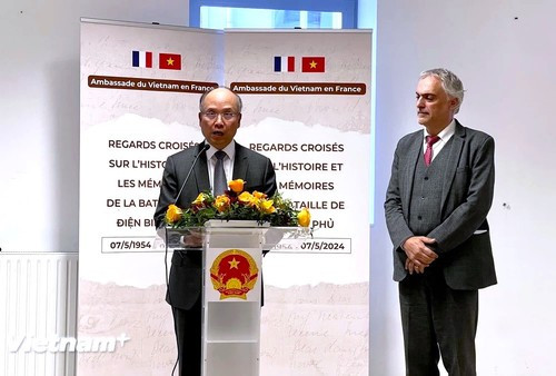 L'ambassadeur Dinh Toàn Thang s'exprime lors de l'événement. Photo : VOV.