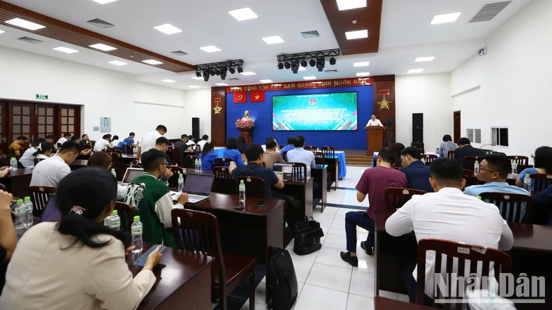 La vue générale de la séance de formation. Photo : Nhandan.vn