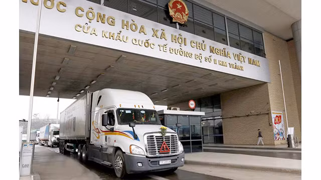 A partir du 8 janvier 2023, la Chine rouvrira toutes ses frontières terrestres après une longue période de prévention contre l'épidémie de Covid-19. Photo : kinhtedothi.vn