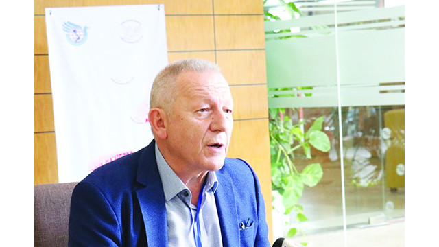 Le secrétaire général du Conseil mondial de la paix (CMP), Athanasios Pafilis. Photo : thoidai.com.vn